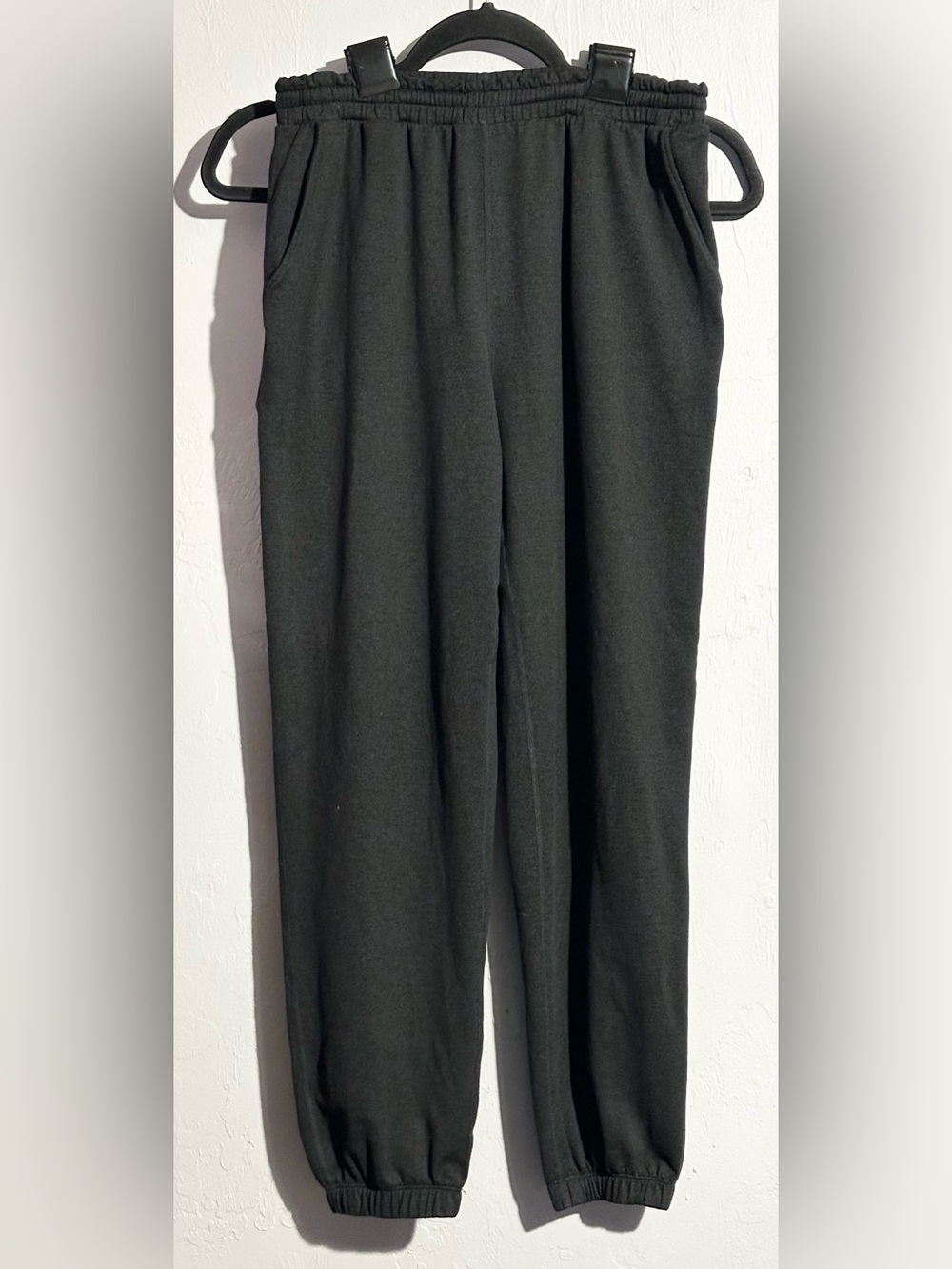 Vuori Performance Dream Knit Eco Black Elastic Waist Joggers Coastal California